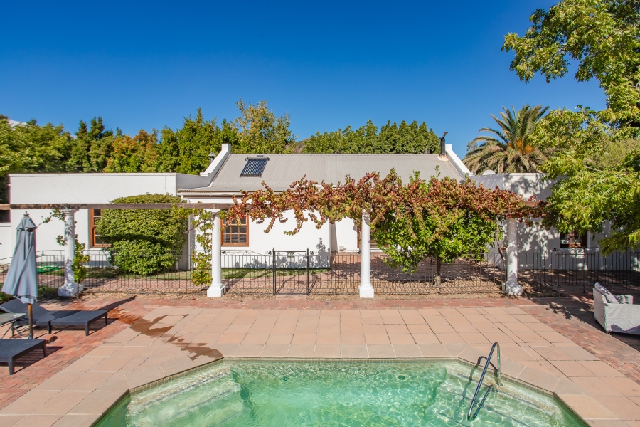 7 Bedroom Property for Sale in Franschhoek Western Cape